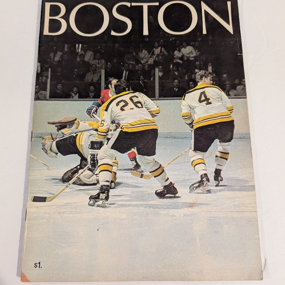 Maple Leaf Gardens Sports Magazine Boston 1970